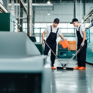 Cách Vệ Sinh Máy Móc Trong Nhà Xưởng Đúng Chuẩn: Hướng Dẫn Toàn Diện Từ A-Z